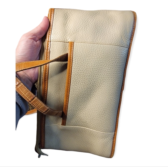 Brighton Handbag - Picture 2 of 6